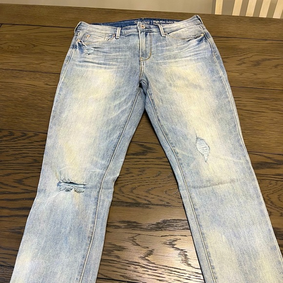 High rise skinny signature - Picture 1 of 3